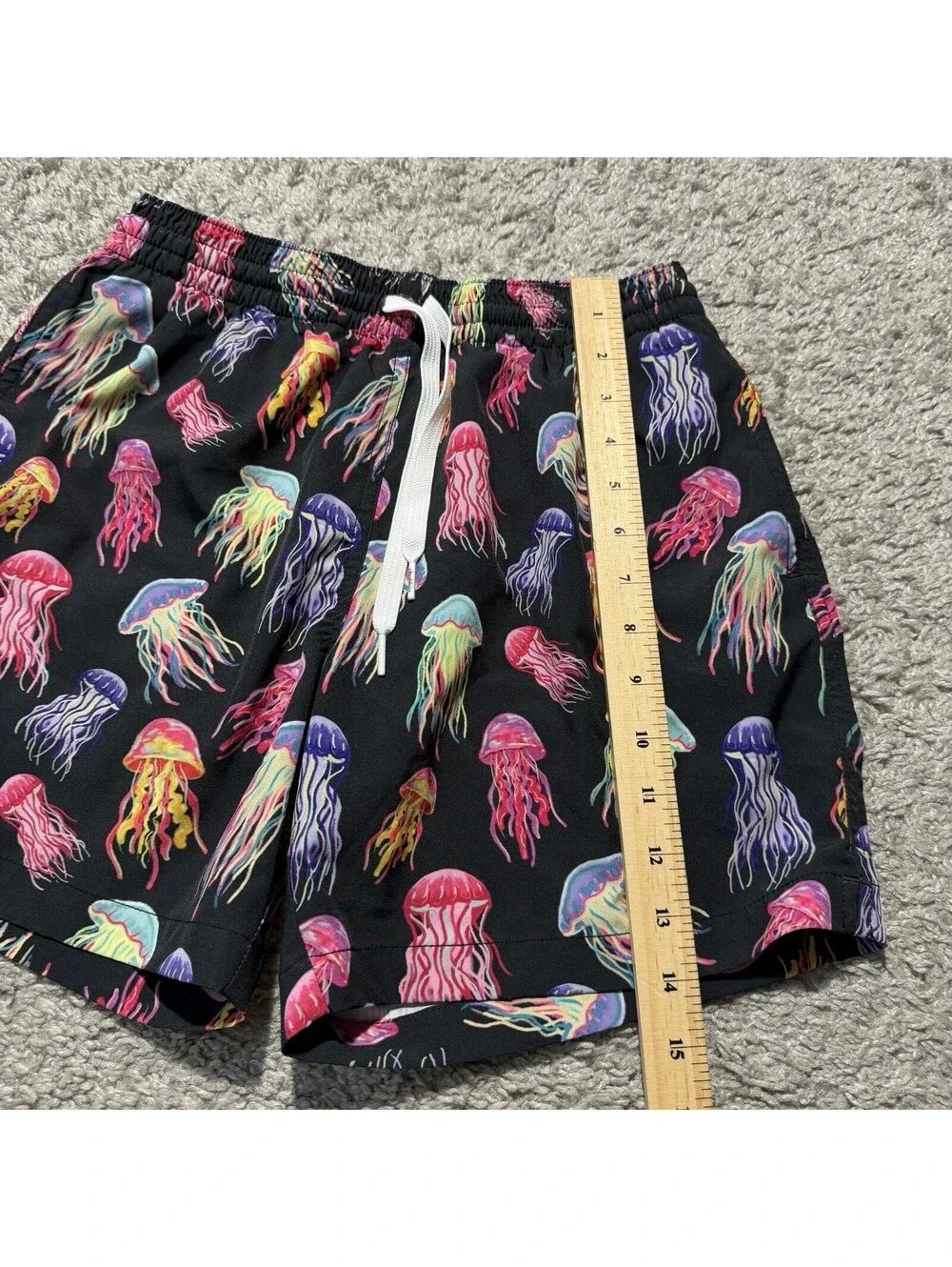 Chubbies Swim Trunks Men’s Size Small Jellyfish Print Lined 5.5” Inseam